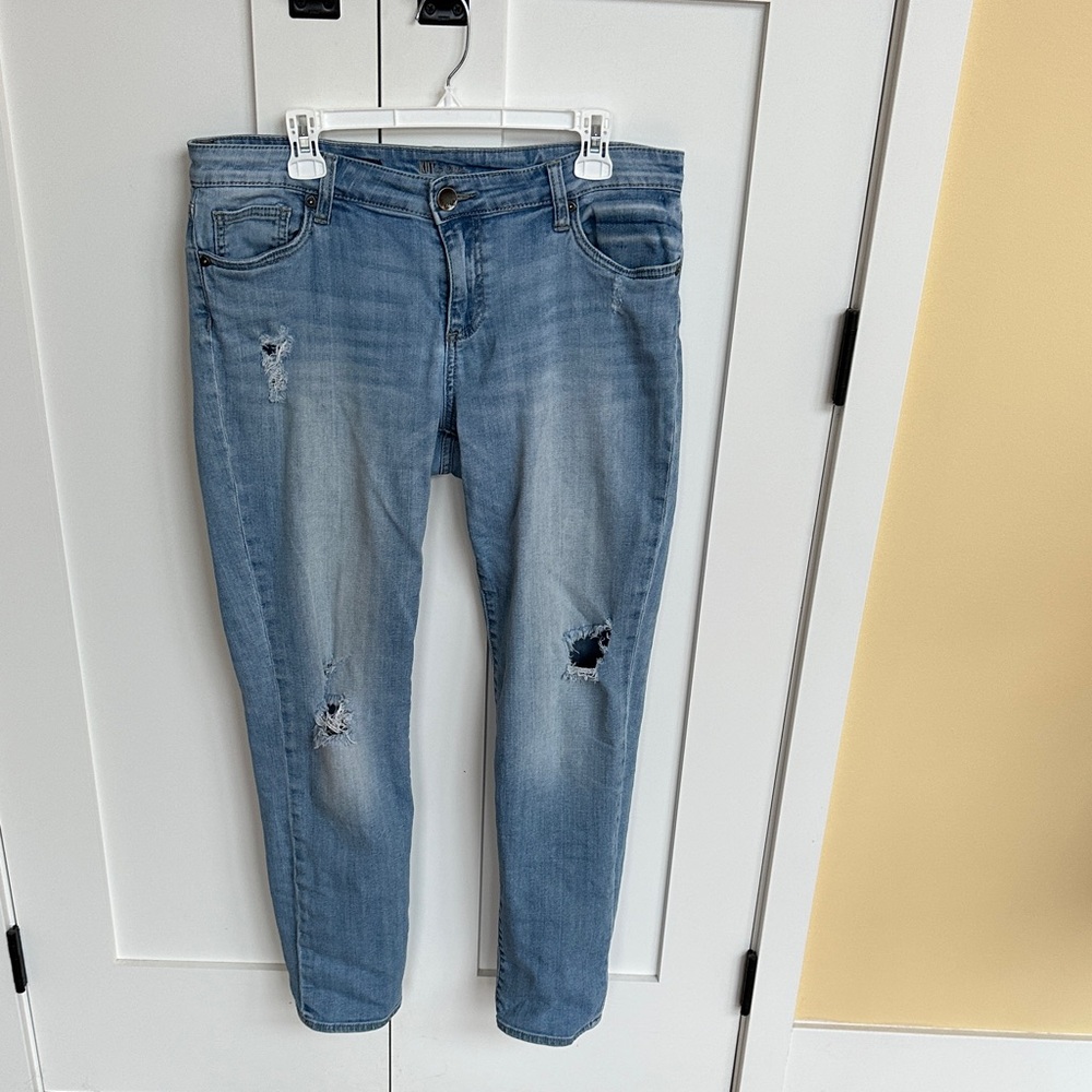Kut from the Kloth Light Blue Distressed Jeans Size 10